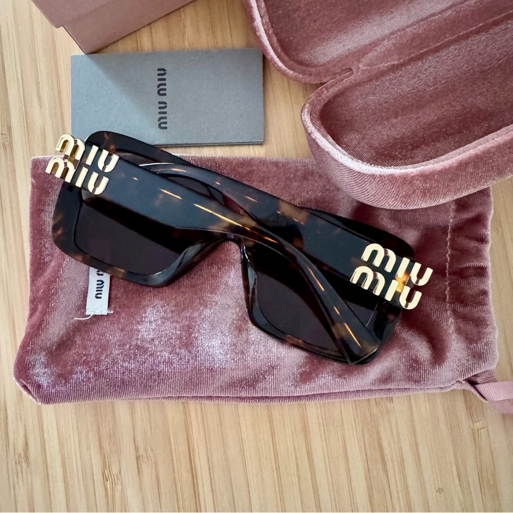 Miu Miu Square Sunglasses